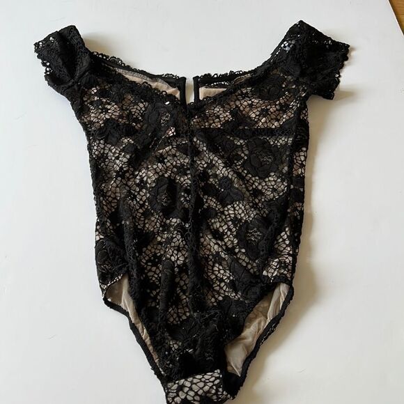 ❤️Victoria Secret Bodysuit Lingerie - Picture 2 of 8